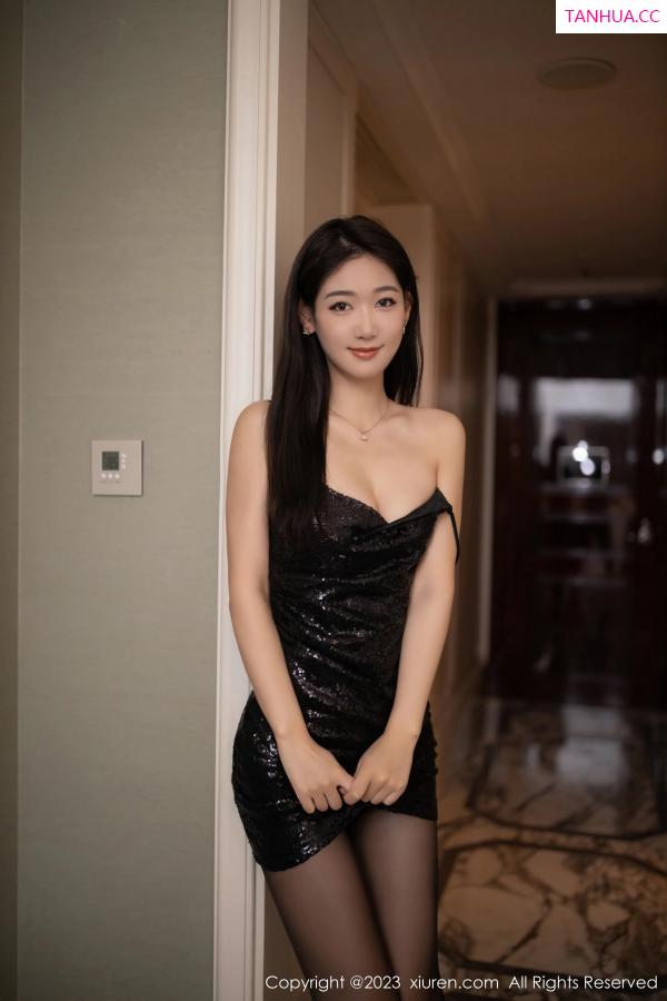 唐安琪  [XiuRen]高清写真图 2023.04.17 No.6586 唐安琪 黑丝美腿第5张图片
